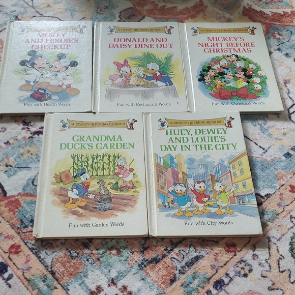 Disney Vintage Books - Picture 1 of 6